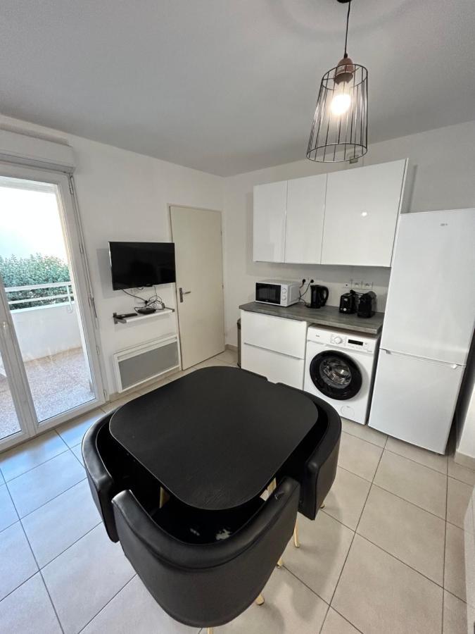 Apartment Avec Terrasse Et Box Entre Plages Et Nature *